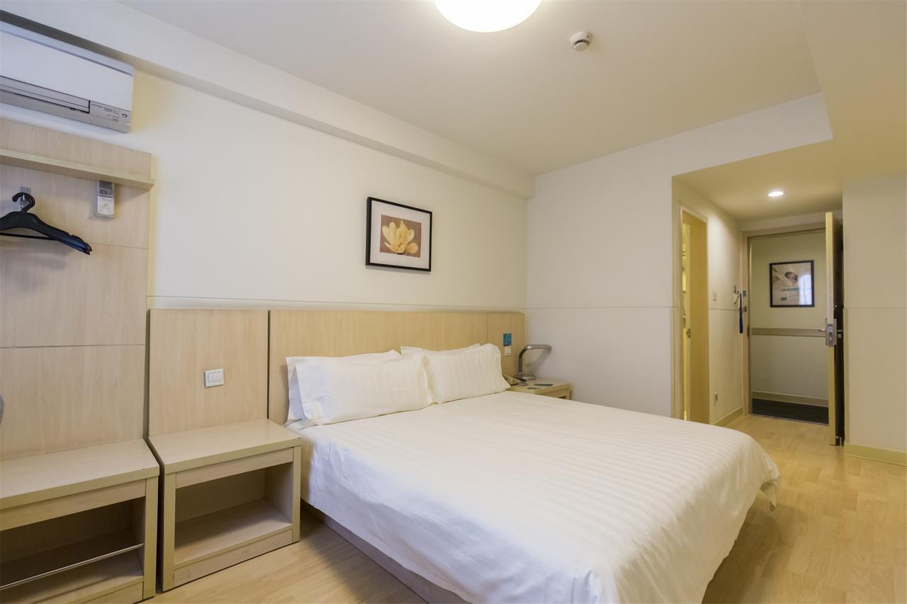 Jinjiang Inn Urumqi Hongqi Road Exterior foto